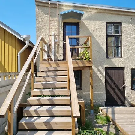 Hurmaava Ullakkoasunto Vanhan Rauman Laidalla Exterior photo