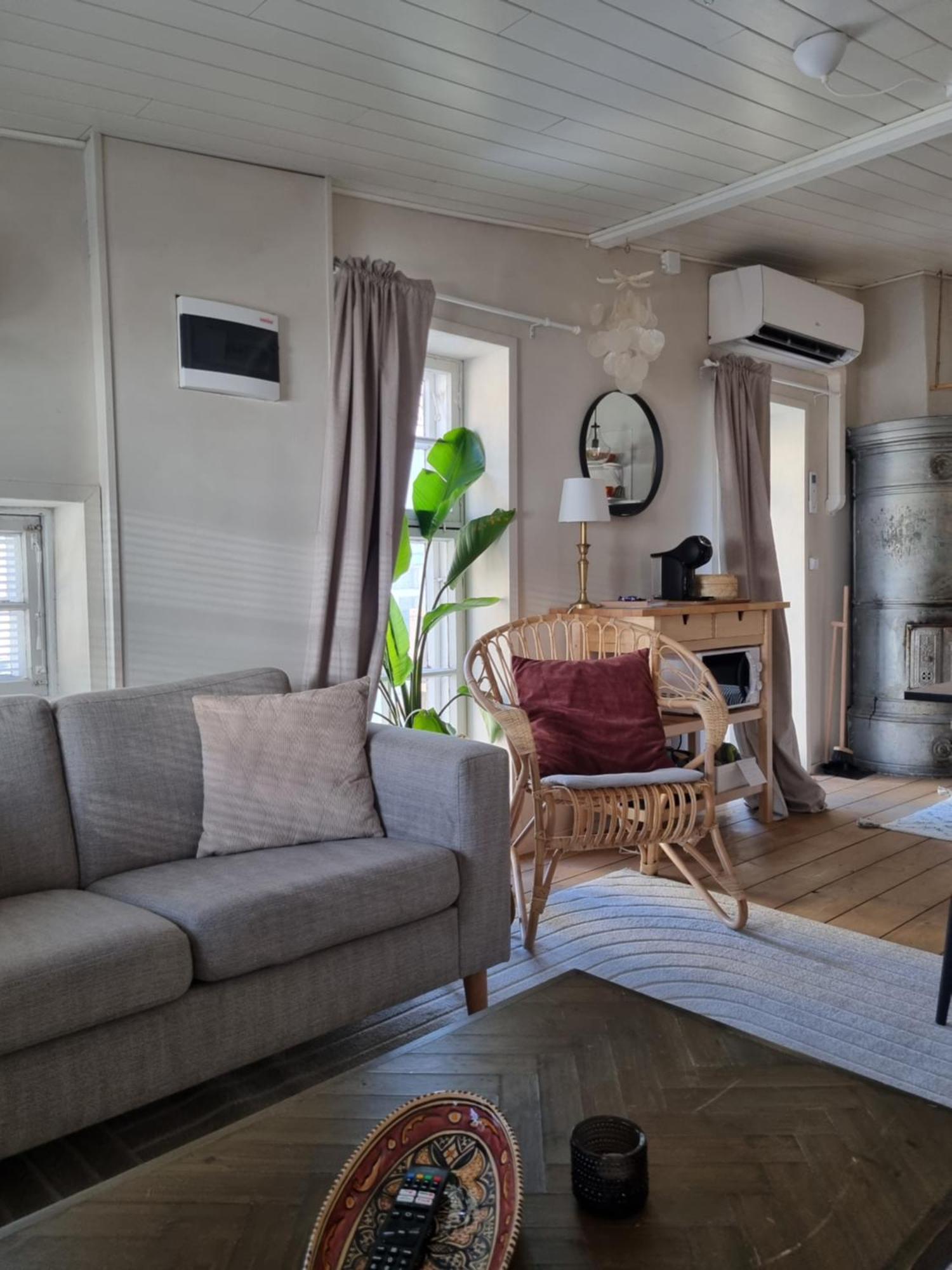 Hurmaava Ullakkoasunto Vanhan Rauman Laidalla Apartment Rauma